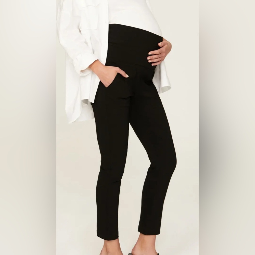 SOON MATERNITY Dream Maternity Capris; Black High-Waisted Pants